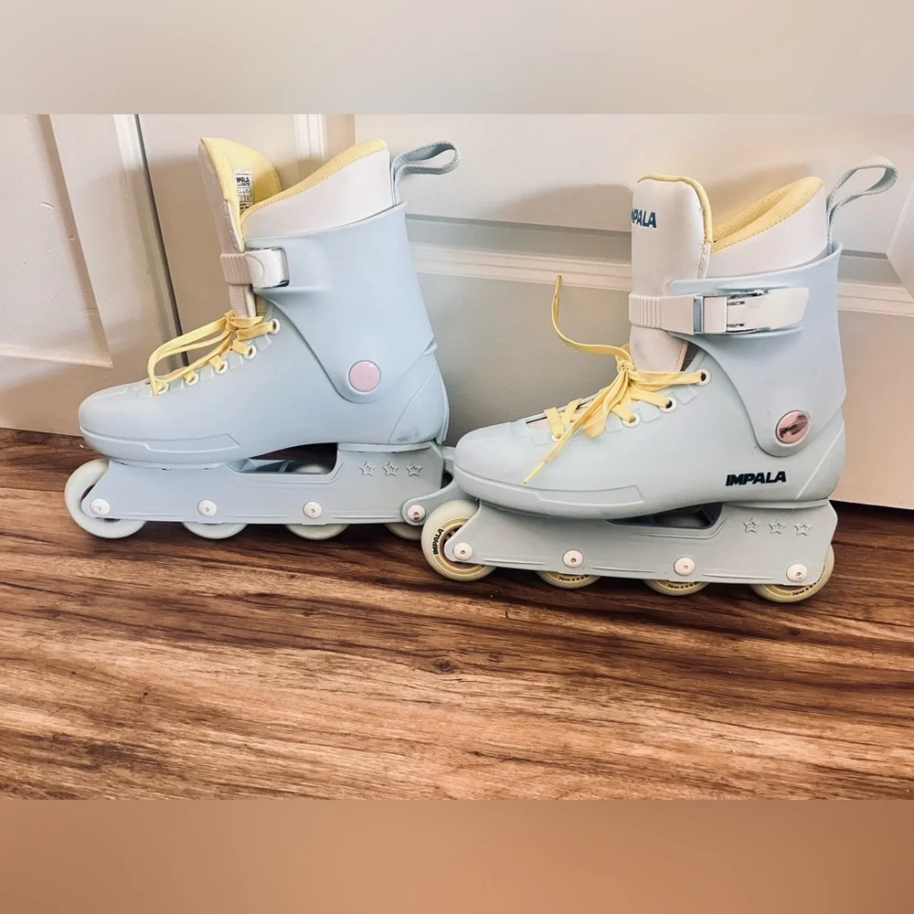 Impala Light Blue Rollerblades with Yellow Laces Size 10 - Picture 4 of 5